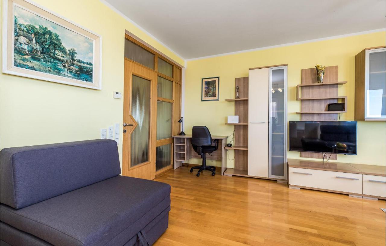 Stunning Apartment In Volosko With House Sea View Екстер'єр фото