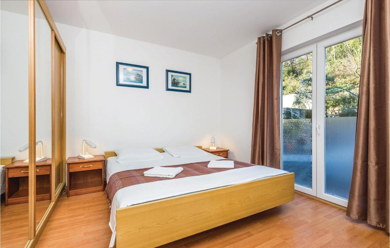 Stunning Apartment In Volosko With House Sea View Екстер'єр фото